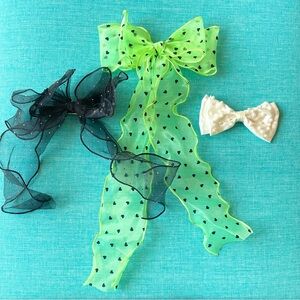 Free People 1980s Style Hair Bows Clips Set of 3